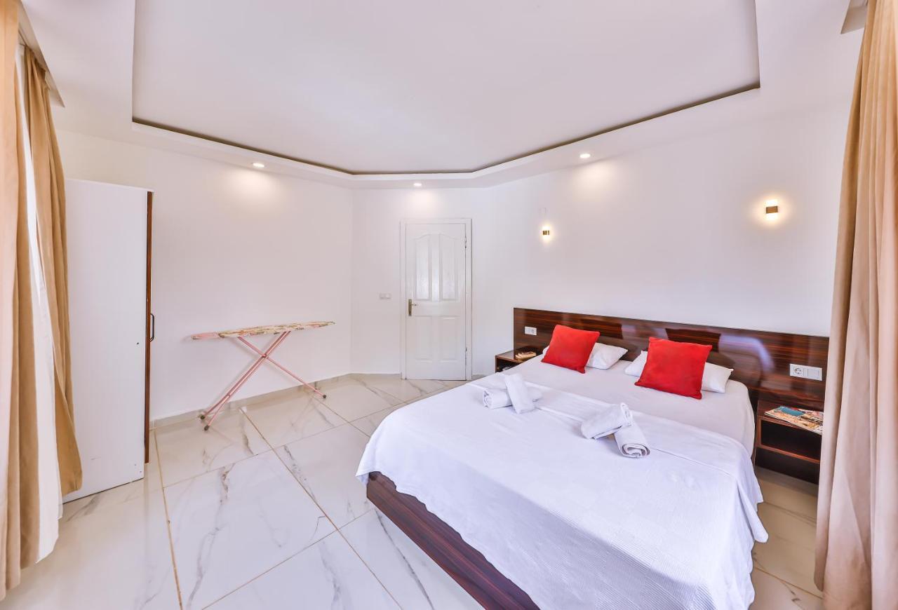 3 House Apart 卡斯 外观 照片