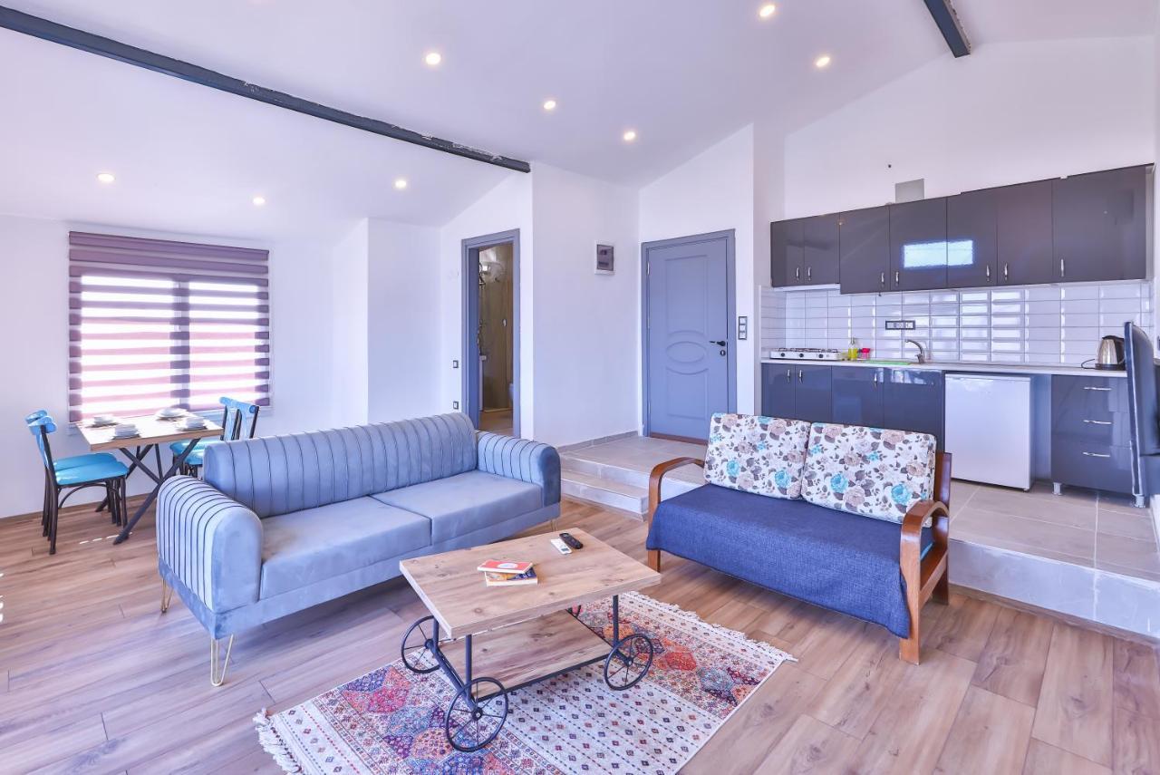 3 House Apart 卡斯 外观 照片